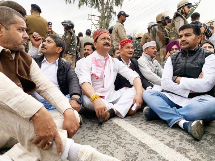 uttarakhand-congress-protest-against-ucc-and-prepaid-meters
